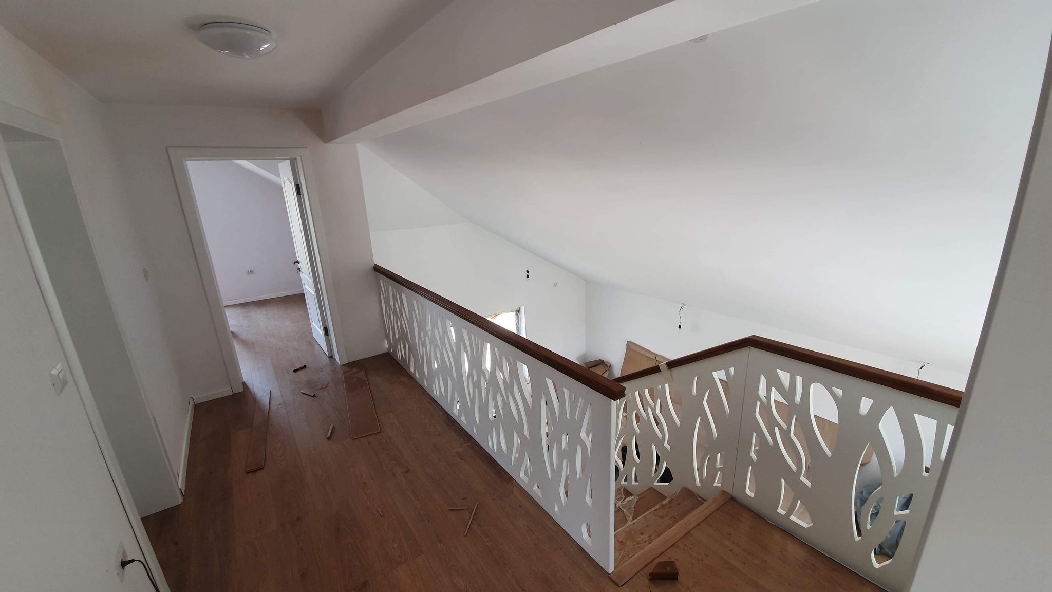 Balustrada Ornamentala Aplicata cu mana curenta din stejar - Model Arbore