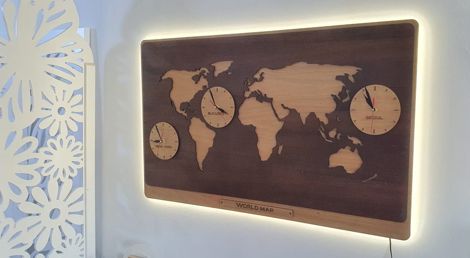 Harta lumii iluminata