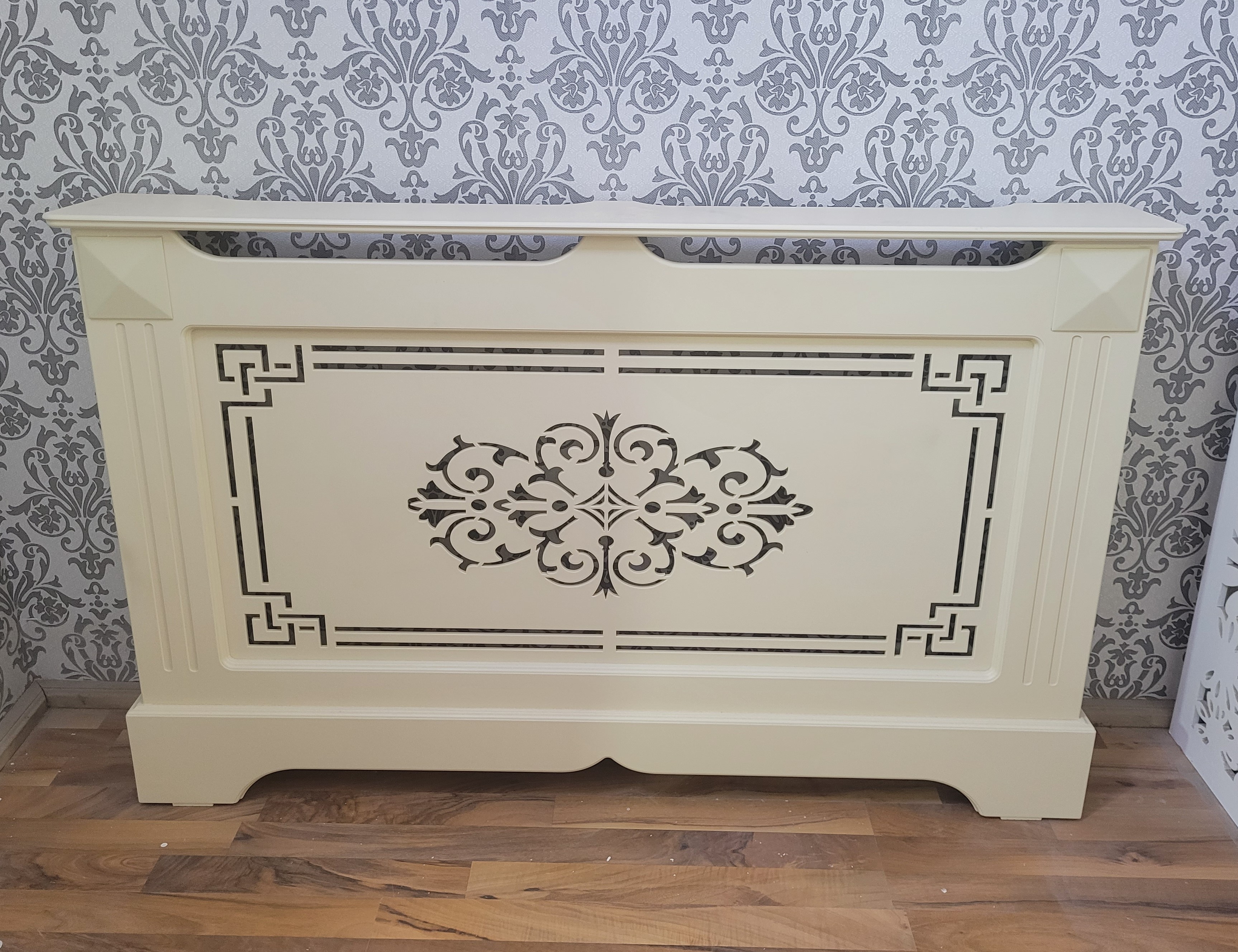 Mască de calorifer cu soclu simplu - Model Unicat! - LICHIDARE DE STOC!!