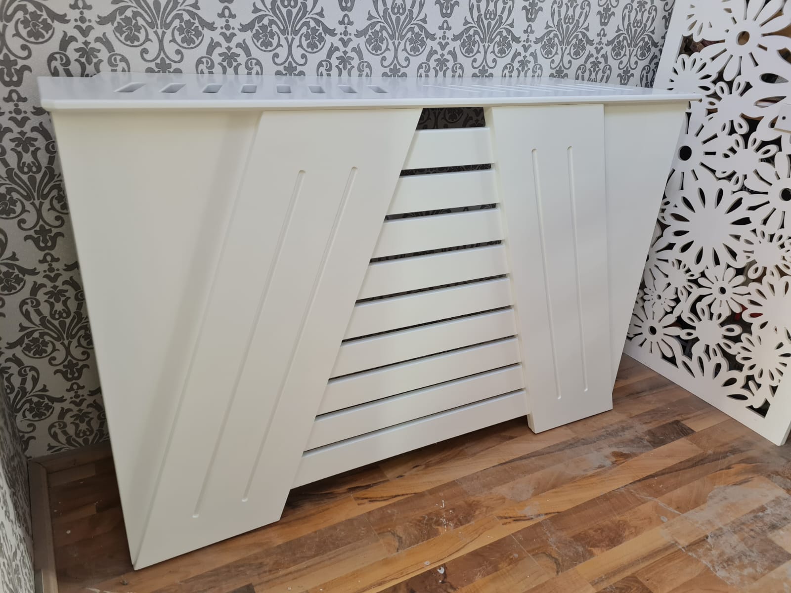 Masca de calorifer cu picior drept - Model A