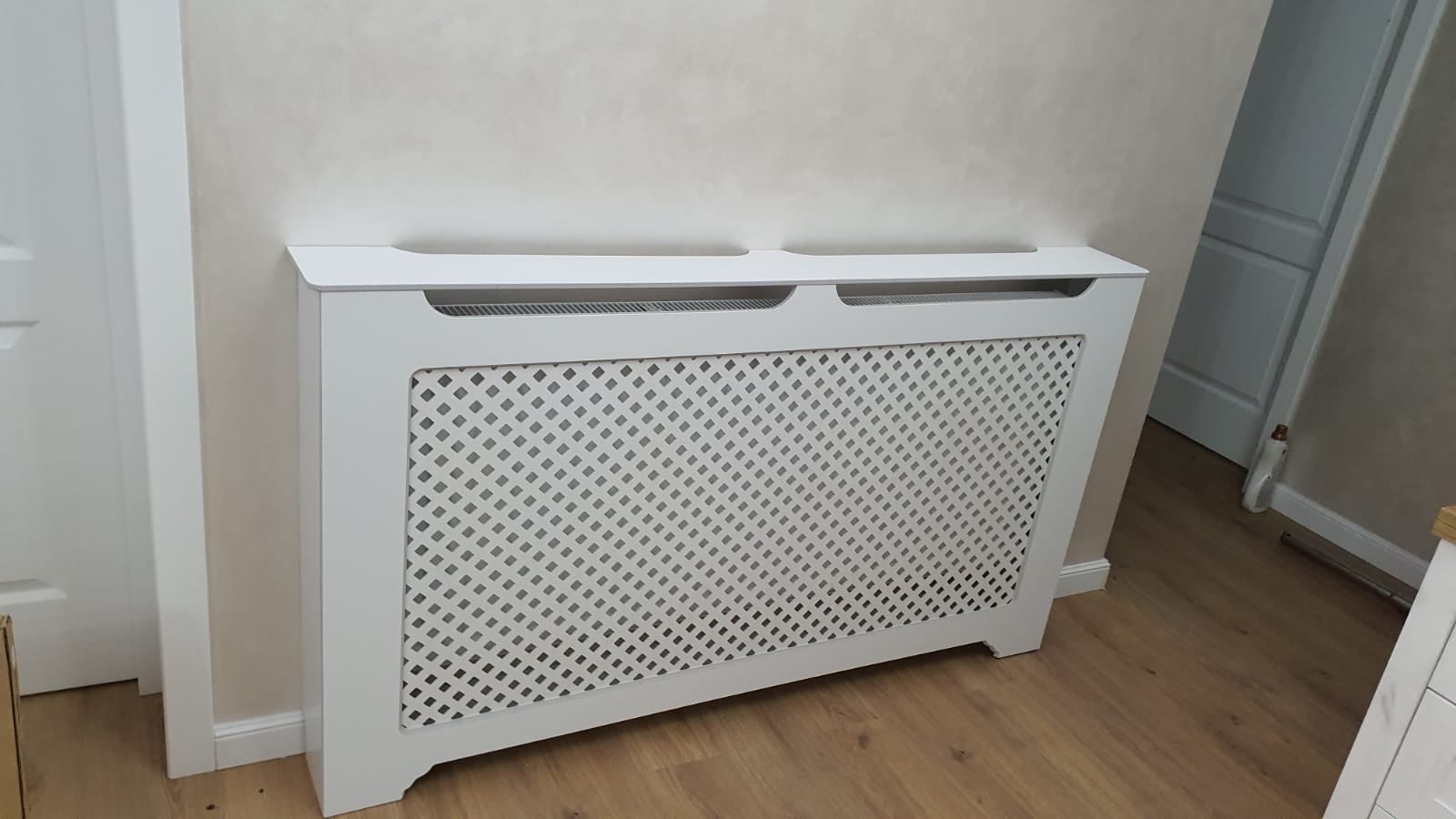 Masca de calorifer cu picior drept - Model Cruciulite