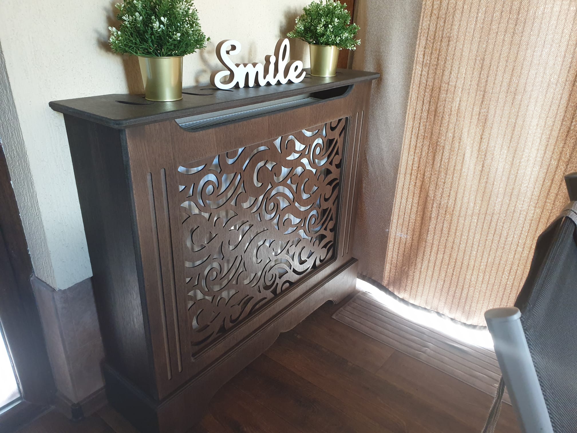 Masca de calorifer cu soclu simplu din material MDF furniruit - Model Serpuit