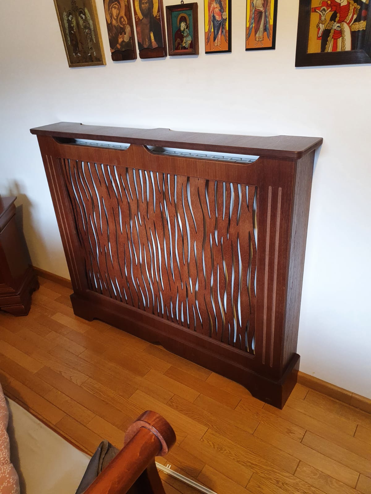 Masca de Calorifer cu soclu simplu din material MDF furniruit - Model Stuf