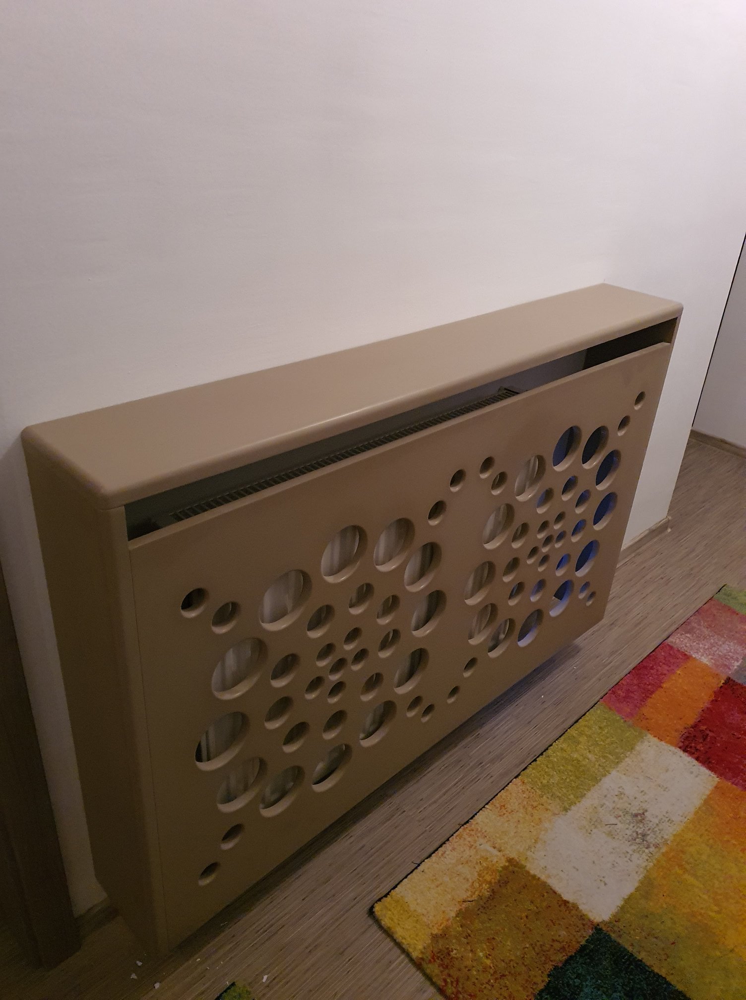 Masca de calorifer suspendata - Model Cercuri