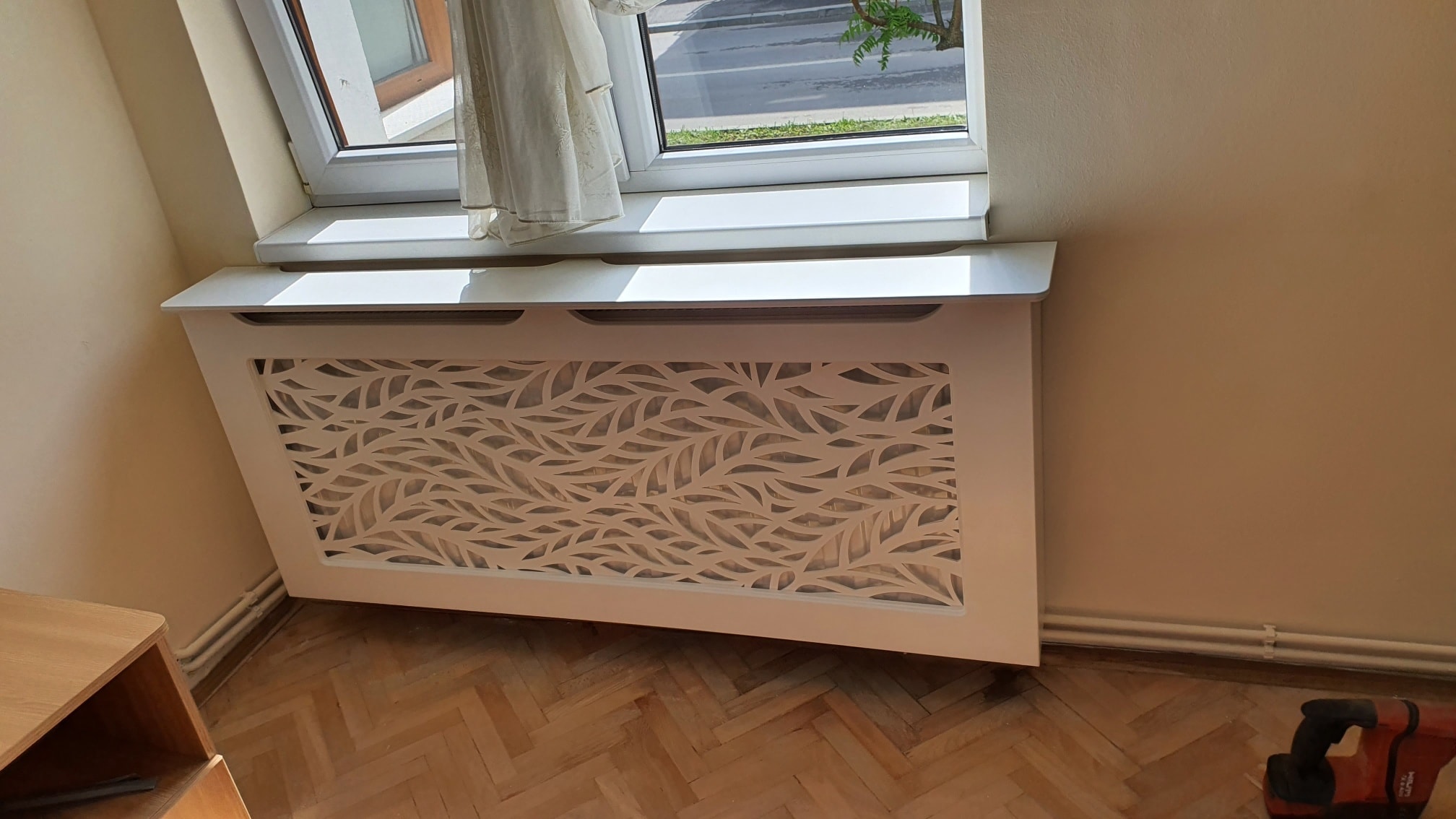 Masca de Calorifer Suspendata - Model Frunze 02