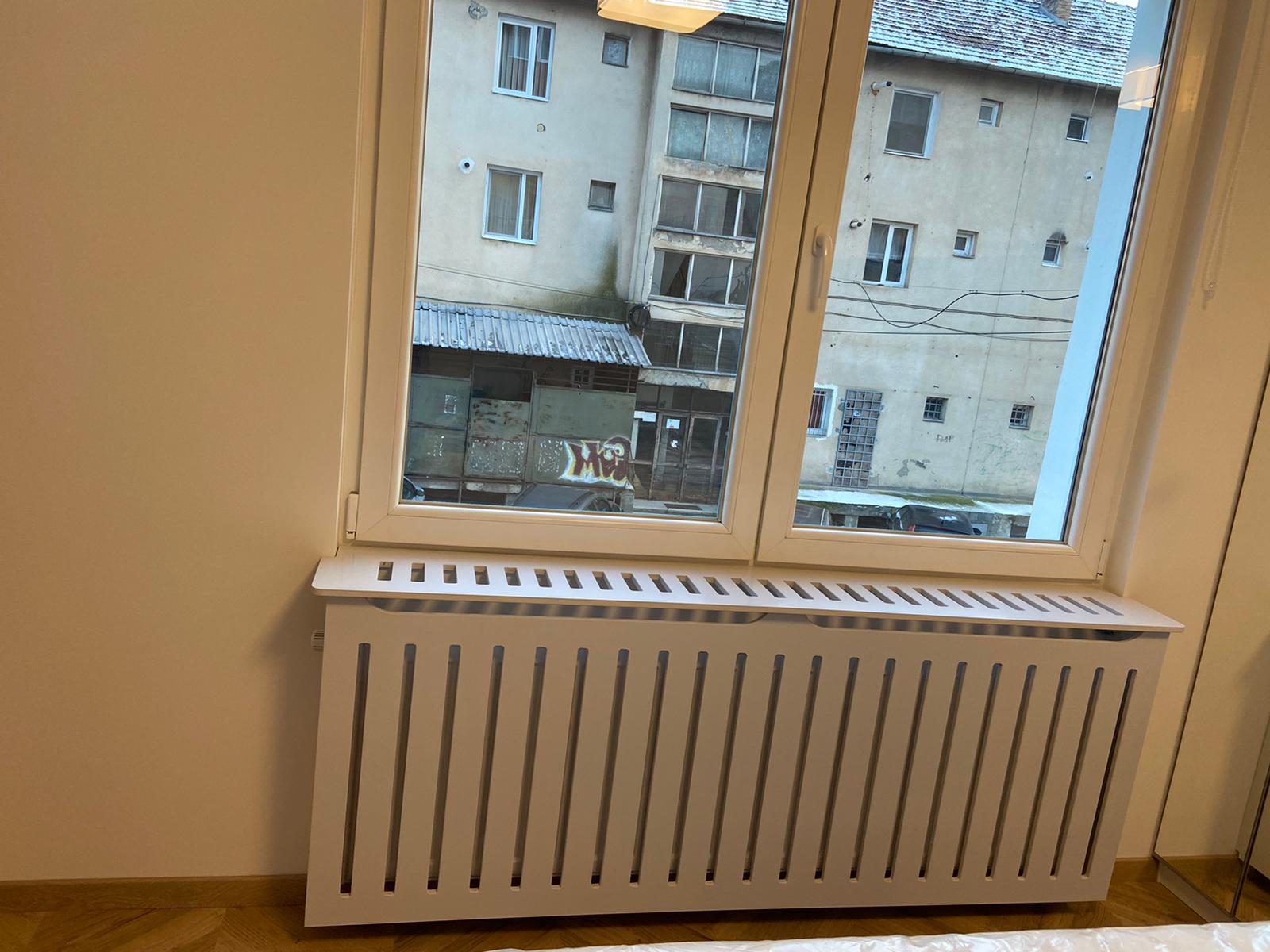 Masca de calorifer suspendata - Model Linii Verticale