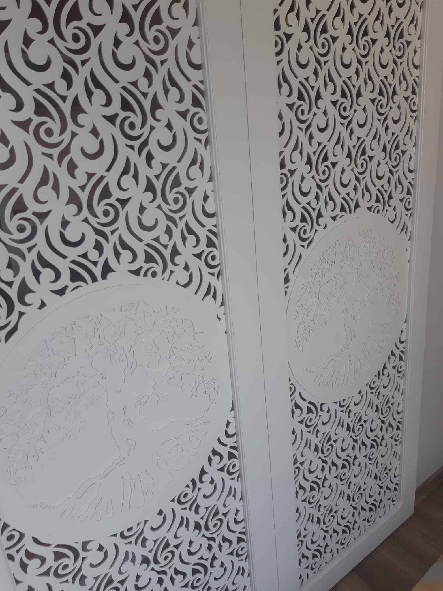 Usi glisante cu masca pentru sistemul de glisare - Model Serpi & Copacul Vietii